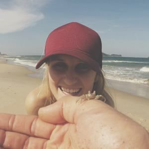 Meet your Posher, Thassia